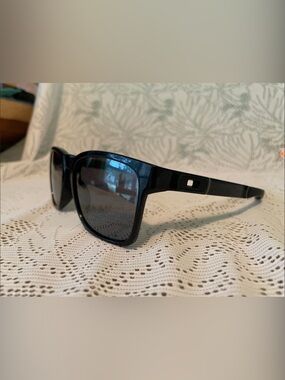 Oakley Catalyst Black Sunglasses